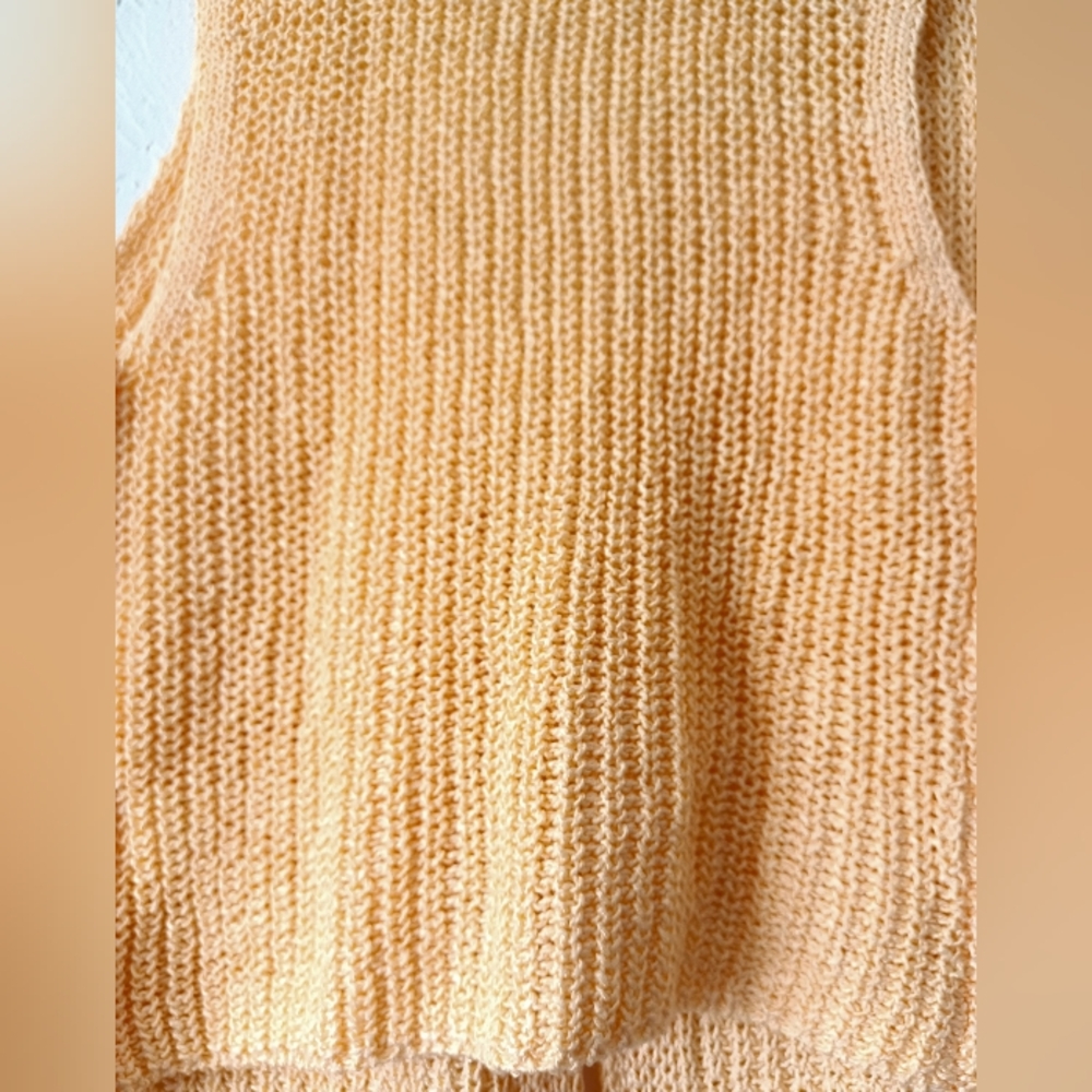 Edit By Nine Peach Knit Sleeveless Top/Vest - Picture 8 of 9
